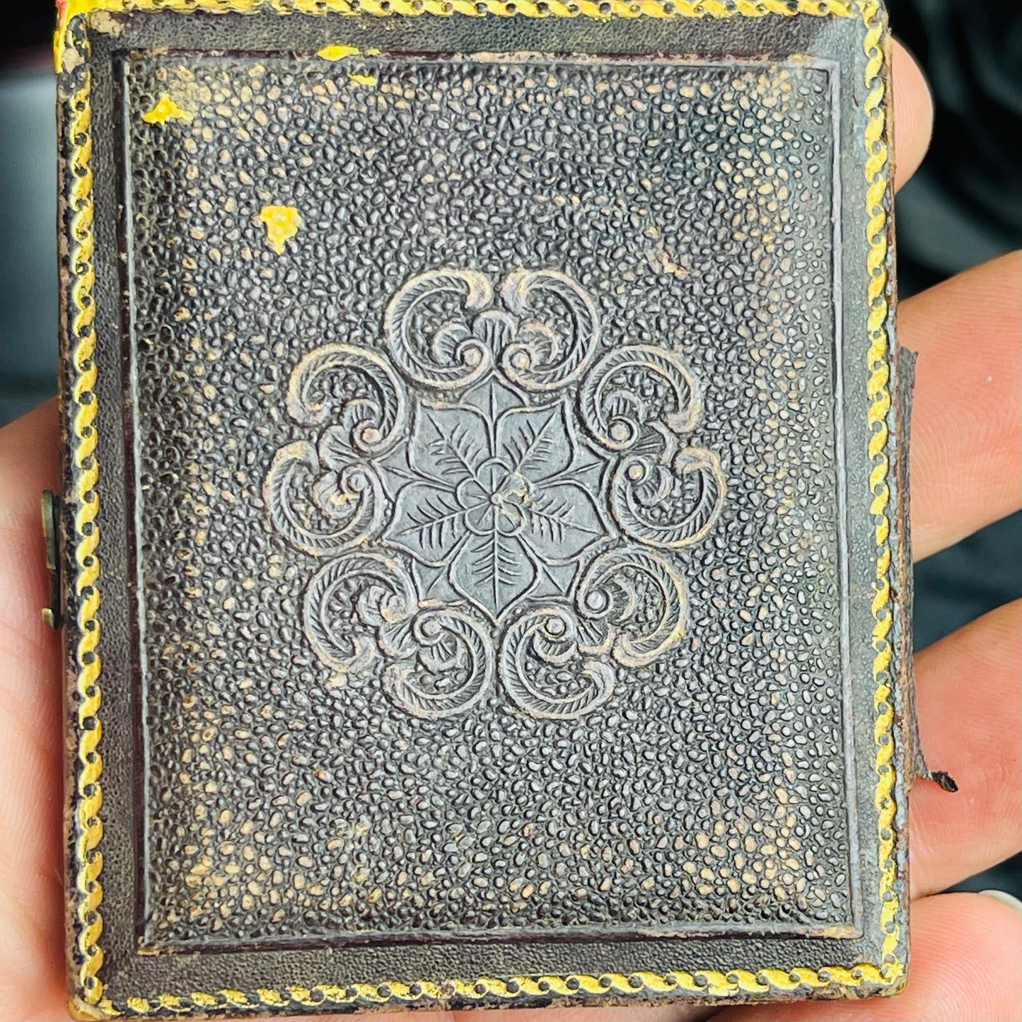Antique Tintype Little Girl In Original 1/2 Case