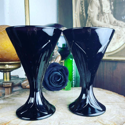 Antique Black Amethyst Glass Lily Glass - Loved To Death