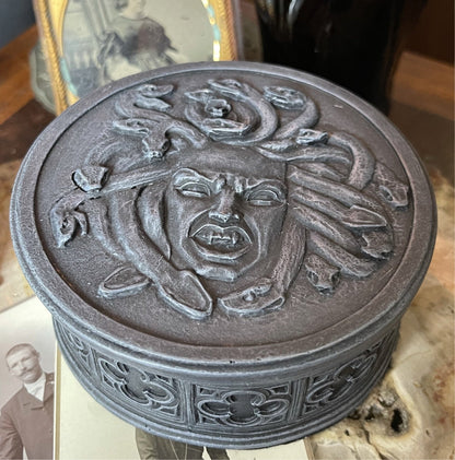 Medusa Round Box - Loved To Death