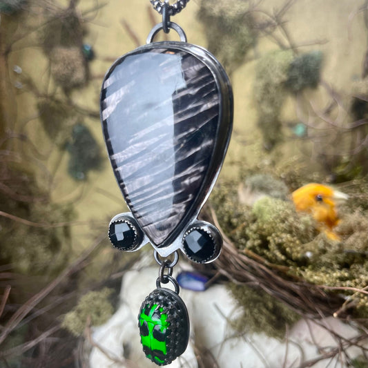 { Morgan } Hypersthene Onyx & Sterling Green Jewel Beetle Necklace - Loved To Death