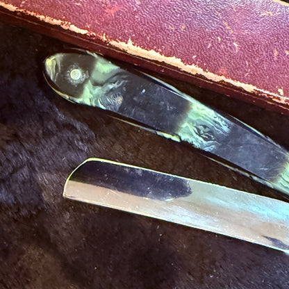 Antique Black & Green Razor With Box