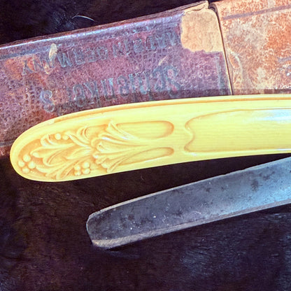 Antique Art Nouveau Celluloid Razor With Box