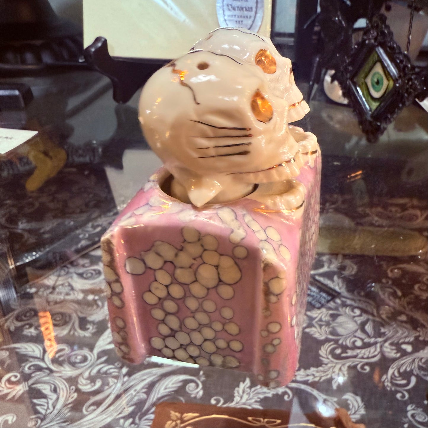 Antique Skull Nodder Salt & Pepper Shakers