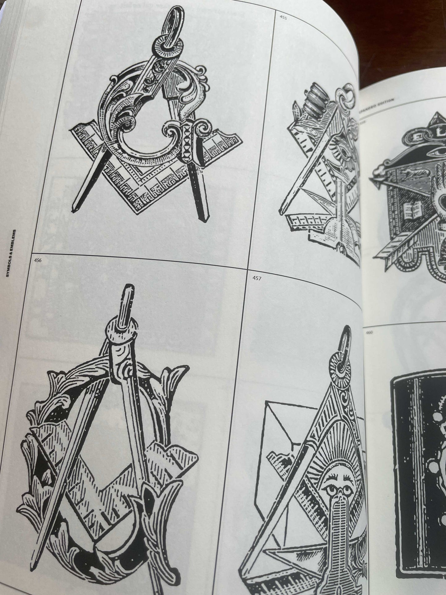 Symbols & Emblems, an Image Archive for Artists & Designers