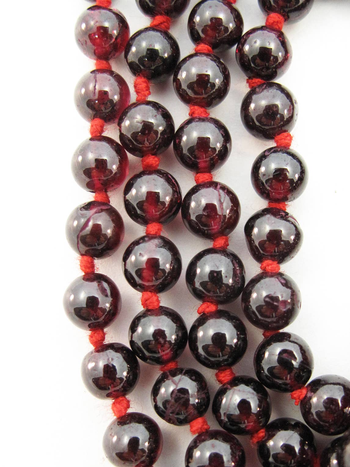 Knotted Garnet Mala