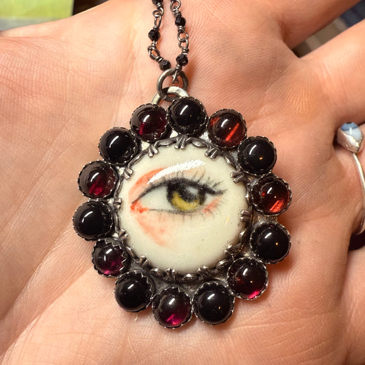 Sterling Gothic Victorian Lover’s Eye Heart Necklace Doretha