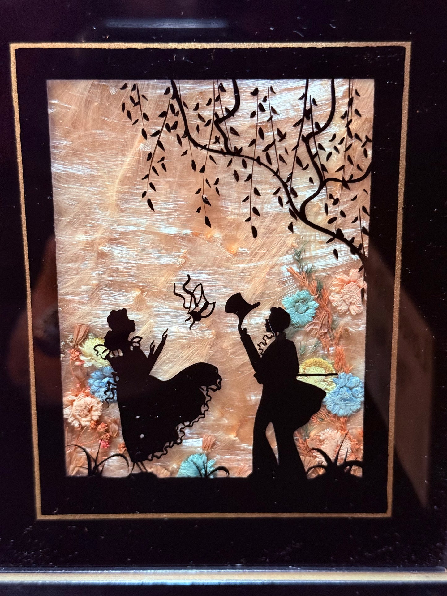 Antique Milkweed Black Framed Silhouette Couple