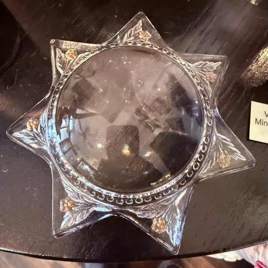 Victorian Mourning Star Glass Magnifier