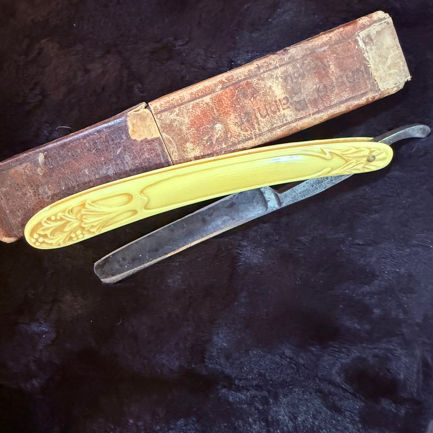 Antique Art Nouveau Celluloid Razor With Box