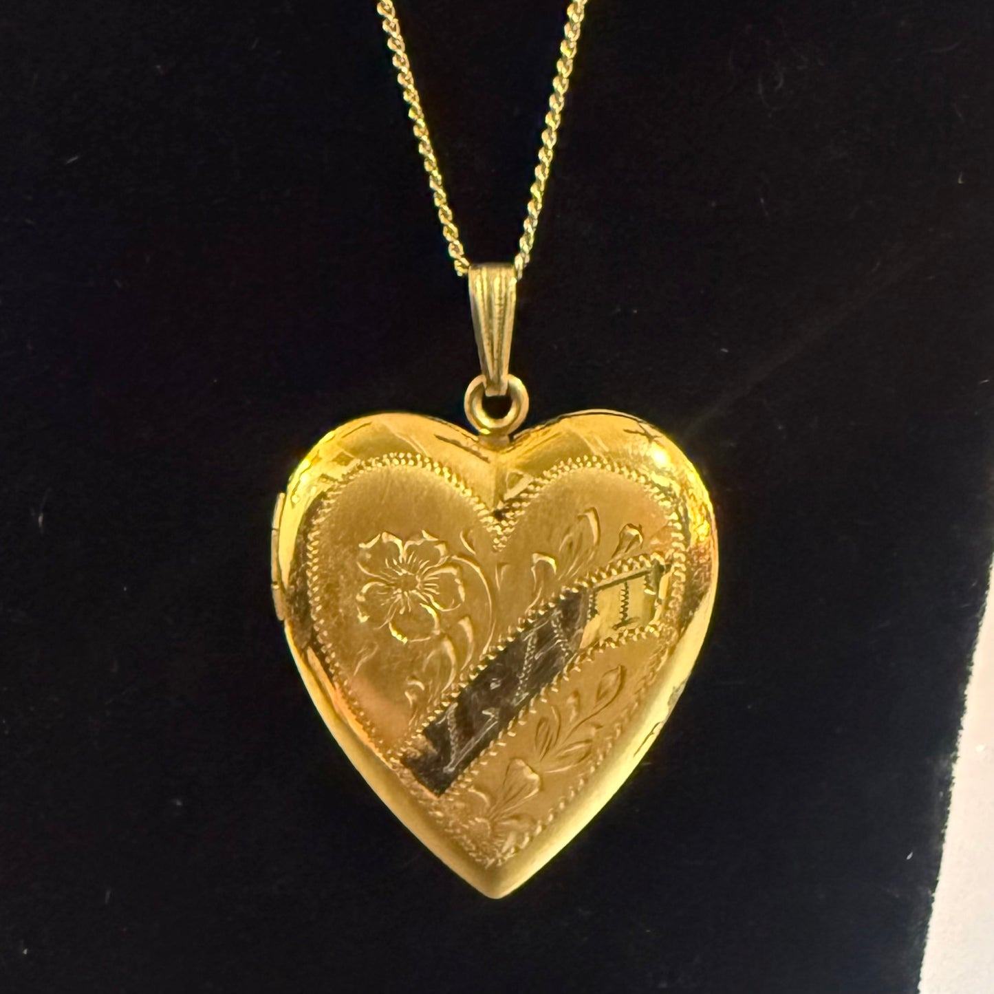 Antique Large Heart Locket With Photos Gold Filed