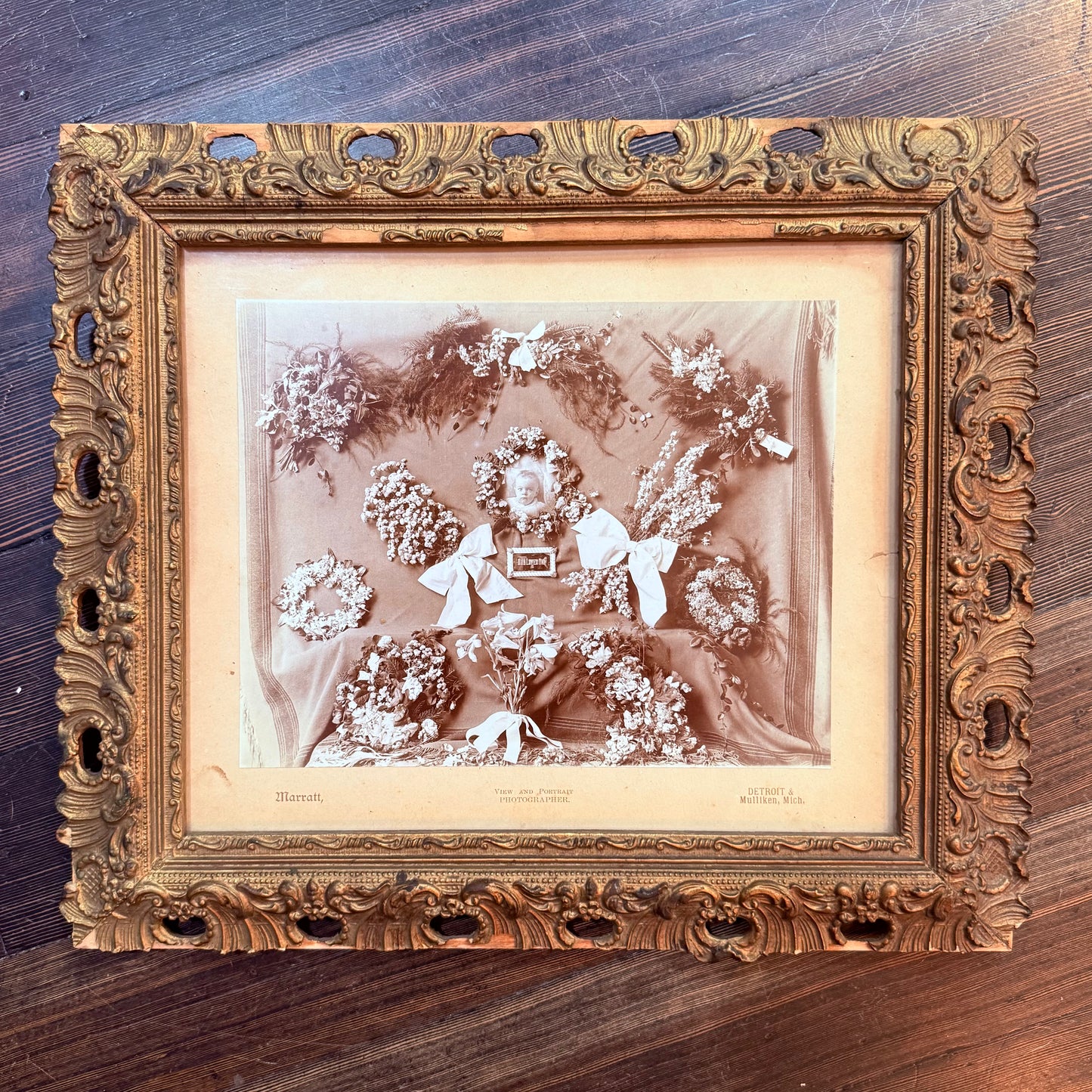 Victorian Memento Mori Funeral Photo Cabinet Card Child Gold Frame
