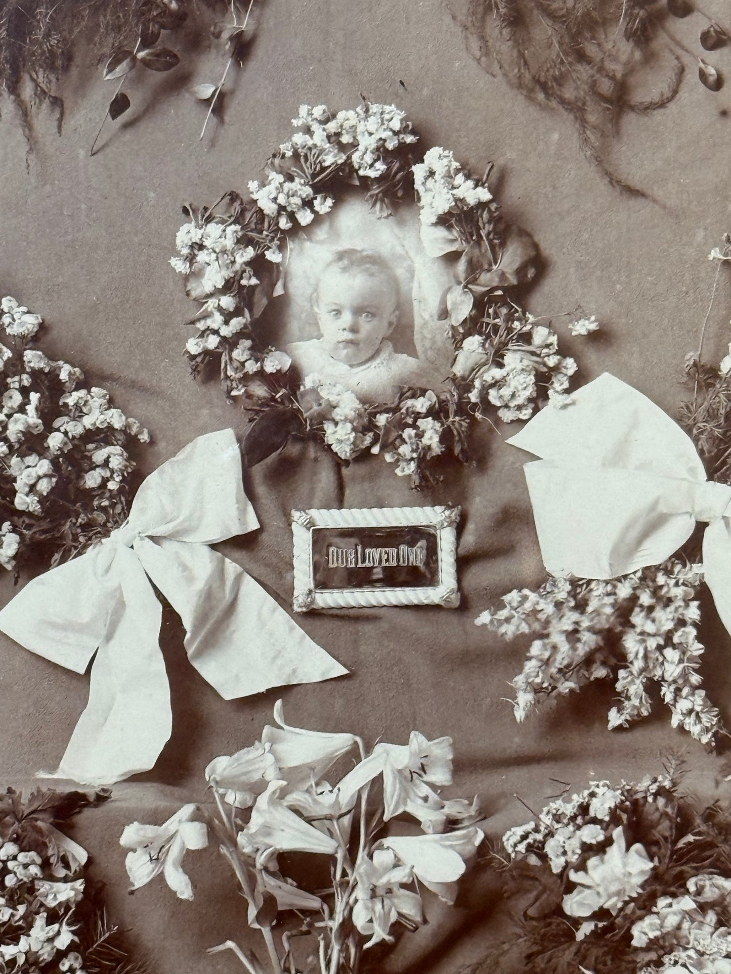 Victorian Memento Mori Funeral Photo Cabinet Card Child Gold Frame