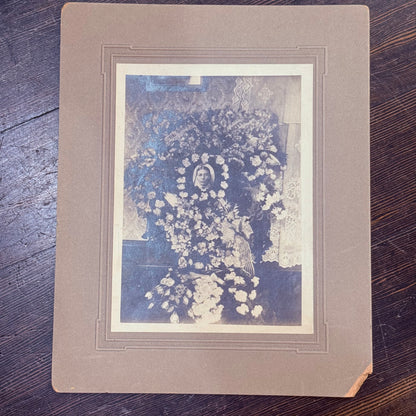 Victorian Memento Mori Funeral Photo Cabinet Card Woman