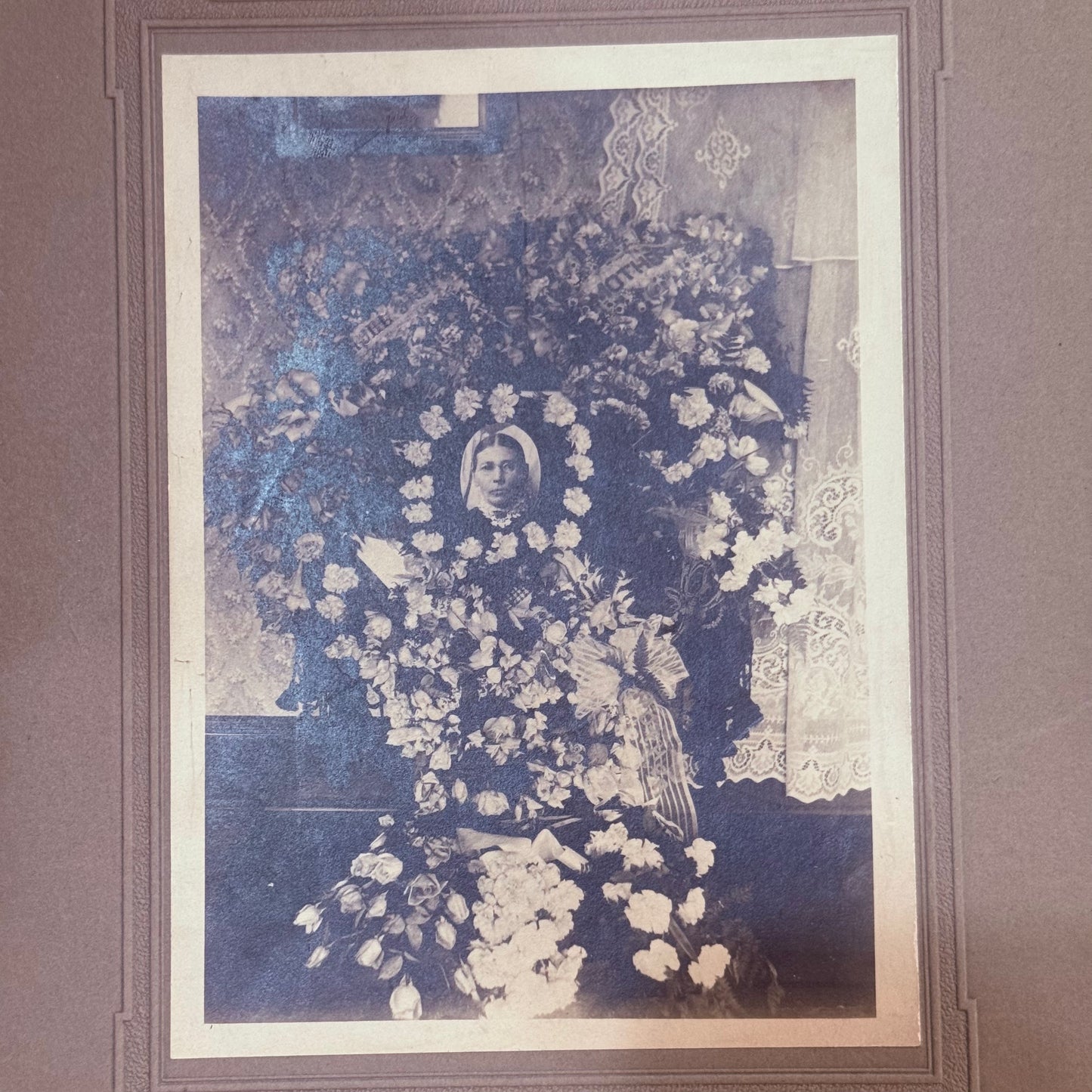 Victorian Memento Mori Funeral Photo Cabinet Card Woman