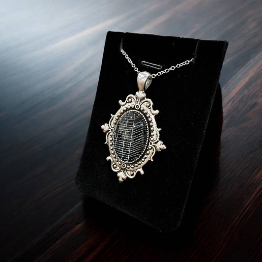 Real Spiderweb Small Silver Tone Rhodium Filigree Cabochon