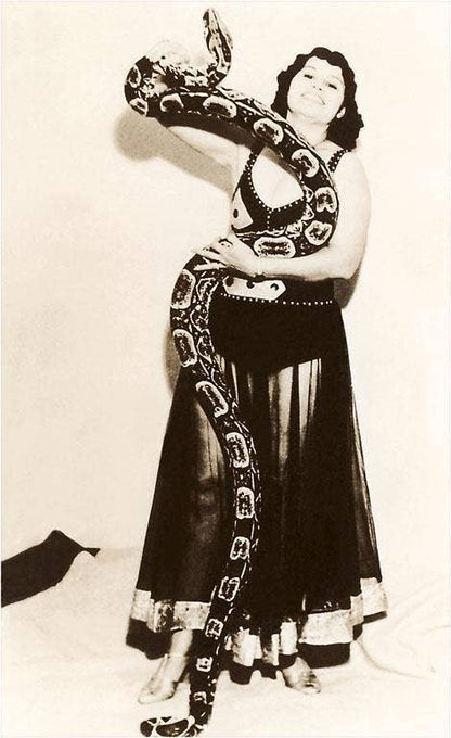 Postcard Circus Woman with Large Snake CI - 14 - Loved To Death