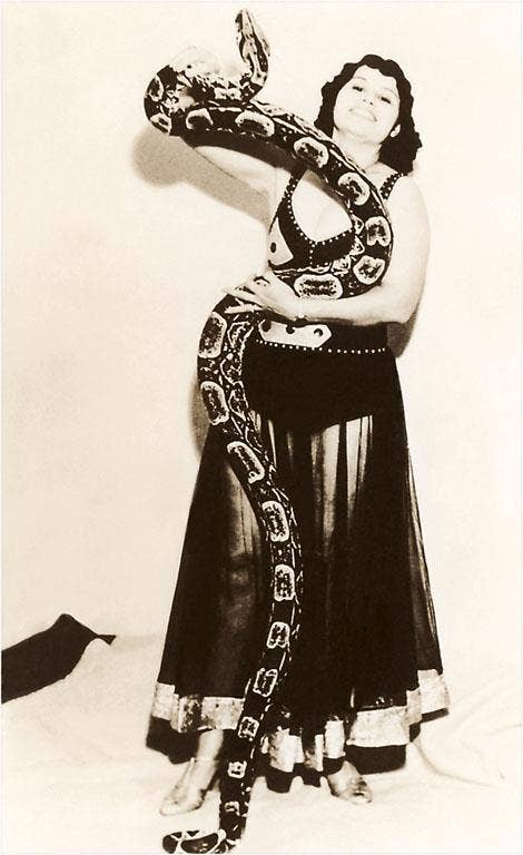 Postcard Circus Woman with Large Snake CI - 14 - Loved To Death