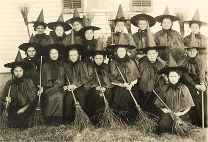 Postcard School for Witches HW - 145 - Loved To Death