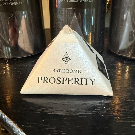 Prosperity Pyramid Crystal Bath Bomb - Loved To Death