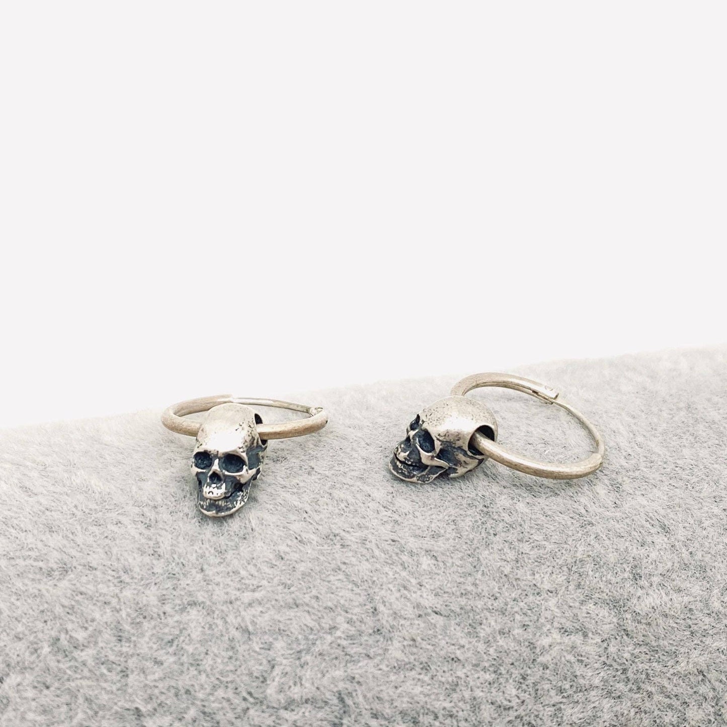 S925 Sterling Silver Vintage Gothic Skull Huggie Earrings - GT - Loved To Death
