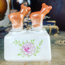 Load image into Gallery viewer, Antique Yosemite Bear Nodder Salt &amp; Pepper Shakers
