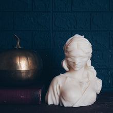 Load image into Gallery viewer, Blind Lady Justice Cream Candle
