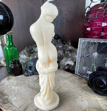 Load image into Gallery viewer, Venus Sculptural Candle

