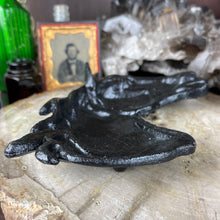 Load image into Gallery viewer, Cast Iron Horse Head Tray
