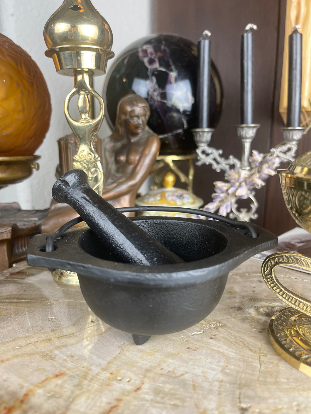 Black Cast Iron Mini Cauldron 3