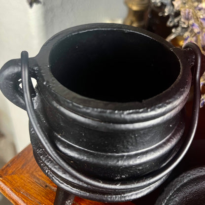 Medium Black Cast Iron Cauldron With Lines